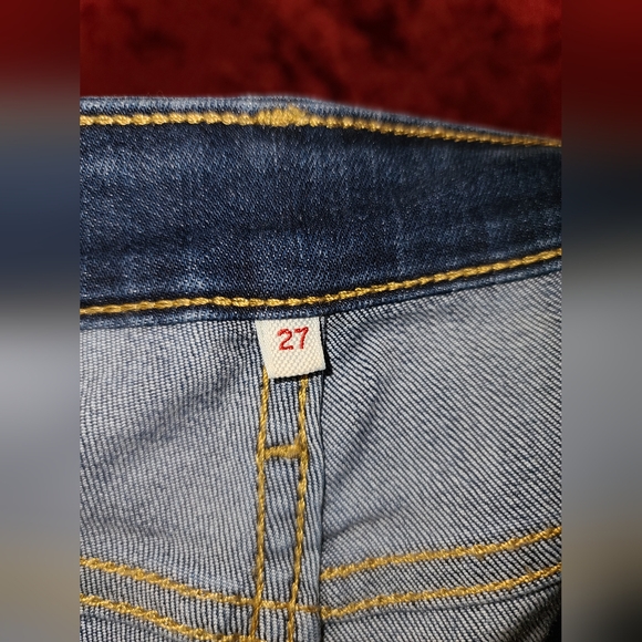 Levi Flares in 27' - Picture 5 of 6